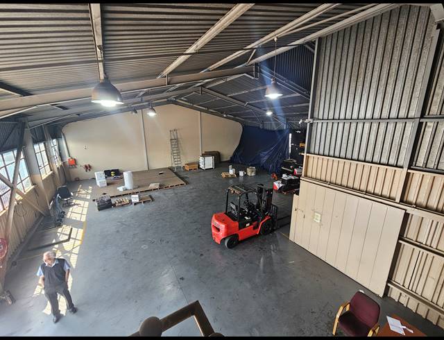 1,875M² WAREHOUSE FOR SALE IN ISANDO